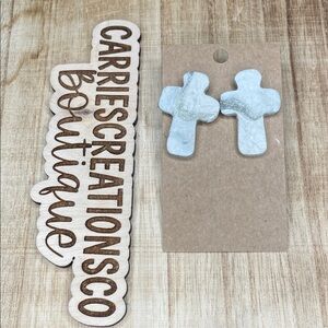 Marble-Effect Cross Stud Earrings in White with Gold Accents